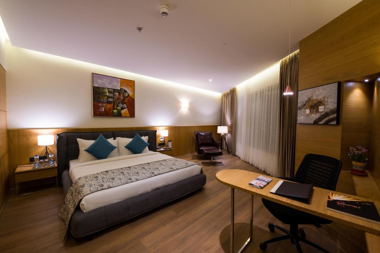 The Fern Residency, Jamnagar Hotel Bagian luar foto